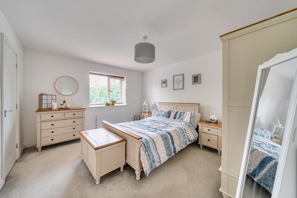 Principle bedroom 2.jpg