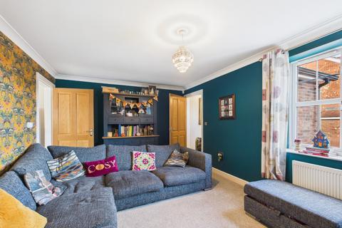 3 bedroom semi-detached house for sale, Pearleaf Drive, Barton-Upon-Humber, DN18 5GS