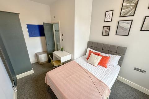 undefined, Malden Road, L6 6BE,