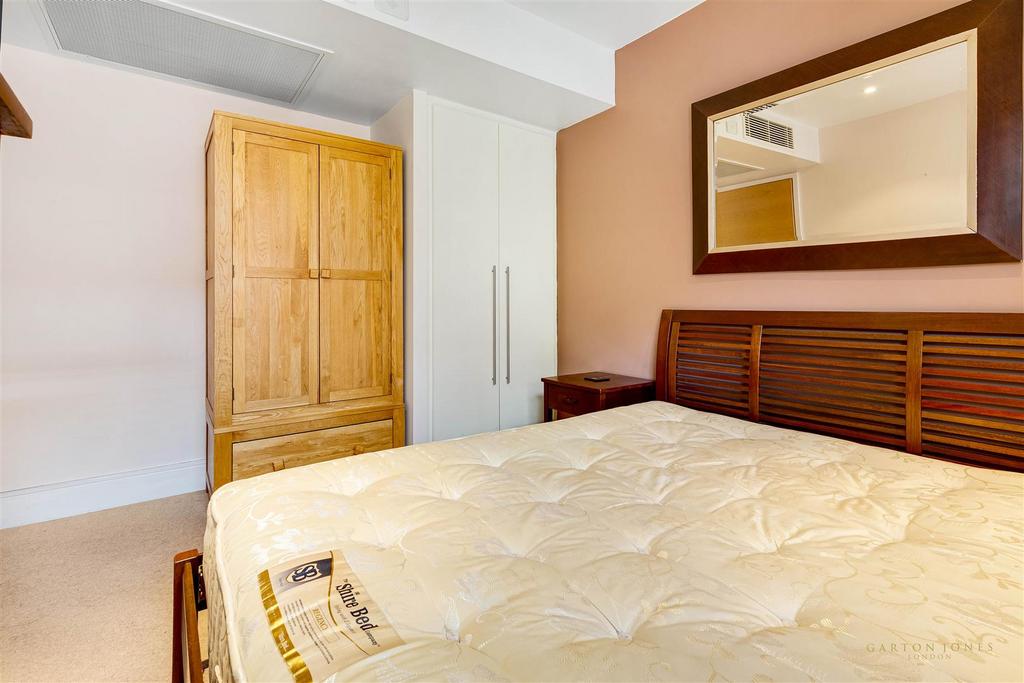Bedroom.jpg