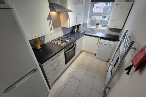 2 bedroom flat to rent, Withington Road, Manchester
