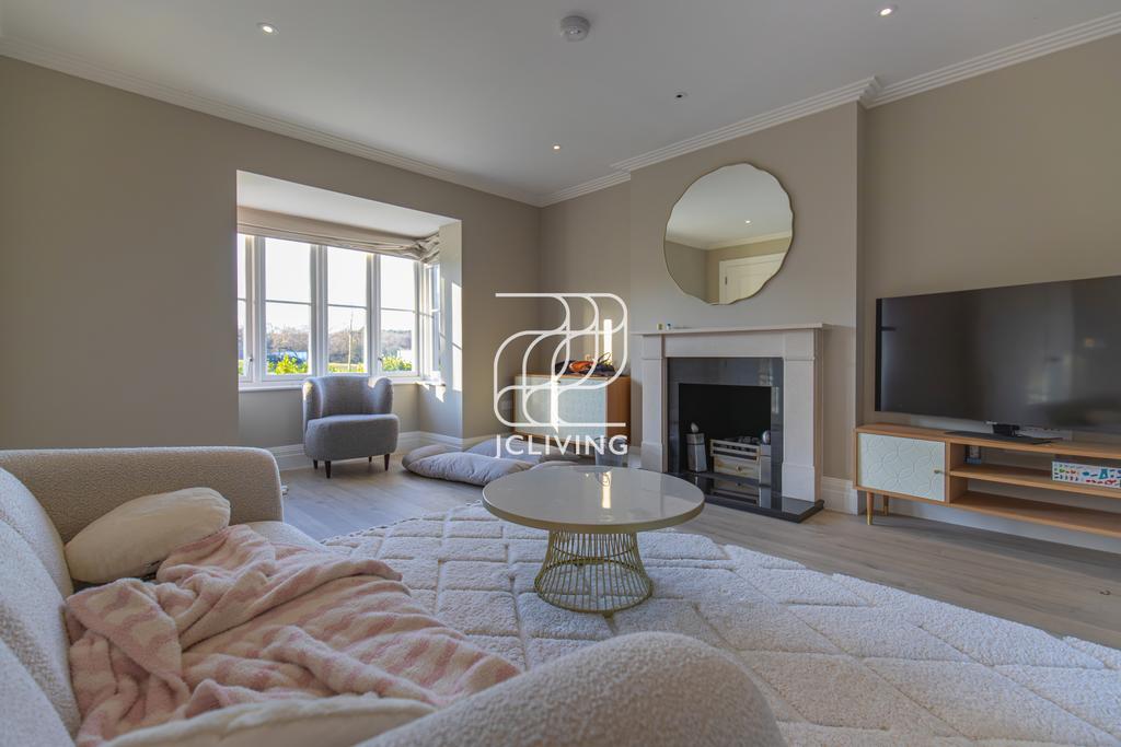 Whistler drive barnet, en4