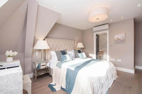 3 bedroom apartment to rent, Woodlands, London