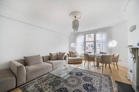 4 bedroom flat to rent, Basil Street, Knightsbridge, London, SW3