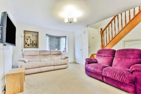 3 bedroom semi-detached house to rent, Chervil Close, Manchester M14