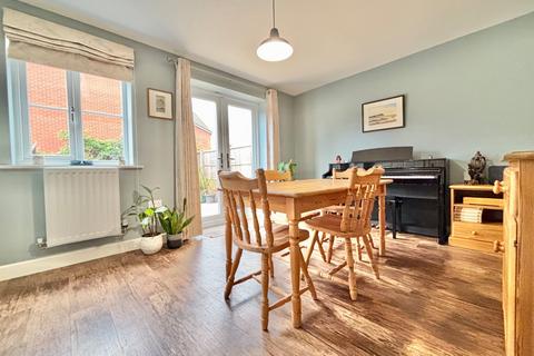 4 bedroom terraced house for sale, Robins Walk, Worcestershire WR11