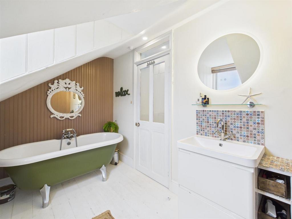Ensuite