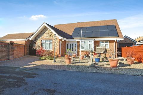 3 bedroom detached bungalow for sale, Nunburnholme Avenue, North Ferriby, East Riding of Yorkshire, HU14 3AW