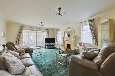 3 bedroom detached bungalow for sale, Nunburnholme Avenue, North Ferriby, East Riding of Yorkshire, HU14 3AW