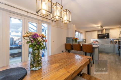5 bedroom detached house for sale, Moorhen Close, Norwich NR7