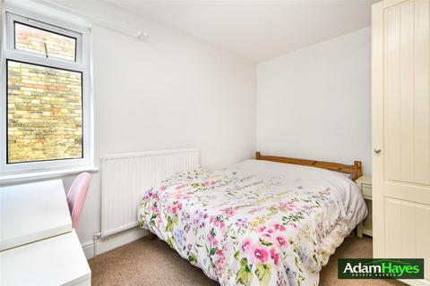 1 bedroom apartment for sale, Ballards Lane, London N3