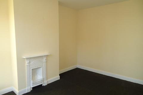 1 bedroom terraced house to rent, Dobson Grove, Leeds LS11