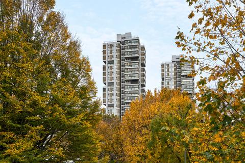 2 bedroom apartment for sale, Sparkford House, Wandsworth SW11