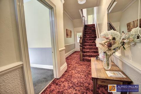 3 bedroom terraced house for sale, Featherstone Street, Roker