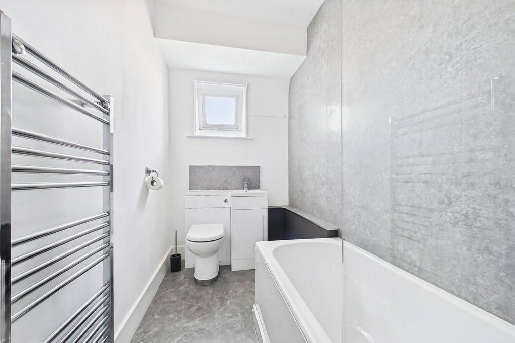 F65e31d0-CAM01085 G0-PR0648-STILL009