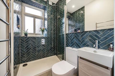 1 bedroom flat for sale, Kelvedon Road, London SW6