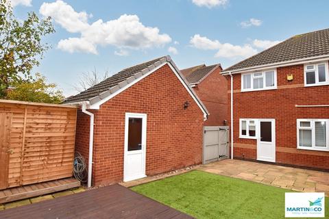 3 bedroom semi-detached house for sale, Hogarth Drive, Hinckley