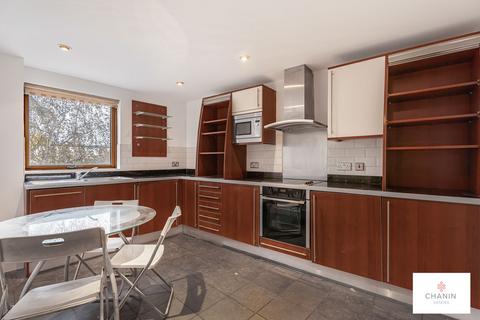 3 bedroom apartment to rent, Newton Place, Docklands E14