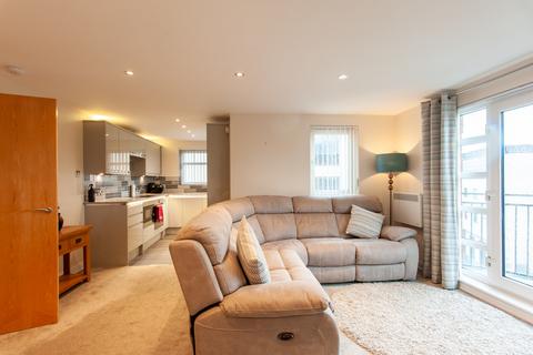 2 bedroom apartment to rent, Trafalgar House, York YO1