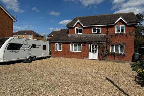 4 bedroom detached house for sale, Eastgate, Bourne