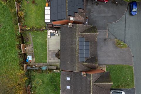 14 Longleat, Tamworth, B79 7US