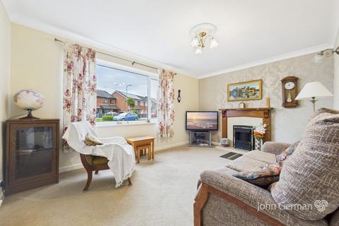 2 bedroom semi-detached house for sale, Cedar Close, Uttoxeter