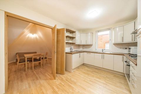 2 bedroom flat to rent, Compayne Gardens, London NW6