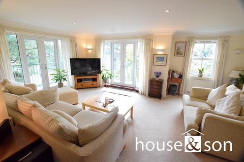 2 bedroom apartment for sale, Embassy Court, 26 Gervis Road, East Cliff, Bournemouth, BH1