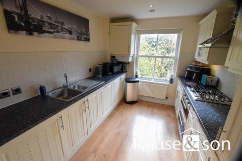 2 bedroom apartment for sale, Embassy Court, 26 Gervis Road, East Cliff, Bournemouth, BH1
