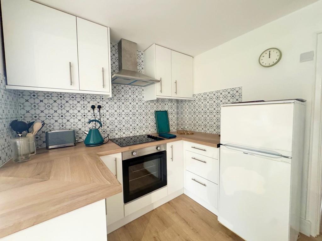 Kitchen (2)