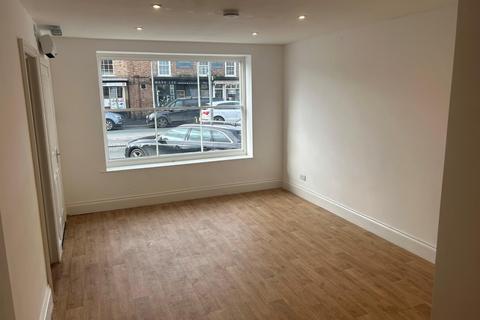 Retail property (high street) to rent, 10 Pavement York YO42 2AX