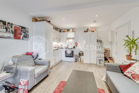 1 bedroom apartment to rent, Bowmans Mews, Holloway, London