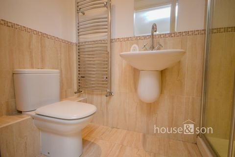 2 bedroom apartment to rent, Portarlington Road, Westbourne