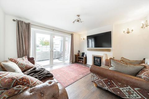 undefined, Exeter Road, Feltham TW13