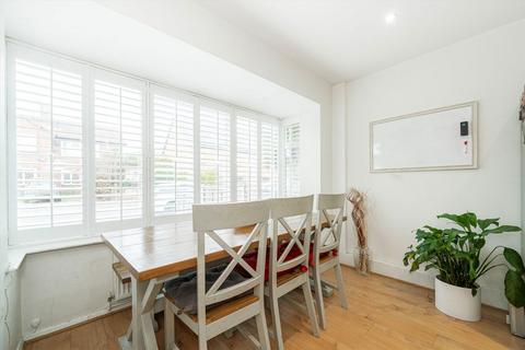 undefined, Exeter Road, Feltham TW13