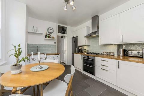 1 bedroom flat to rent, Barcombe Avenue, London SW2