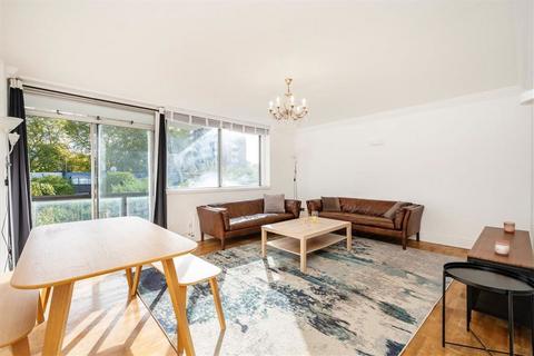3 bedroom flat to rent, The Quadrangle, London W2