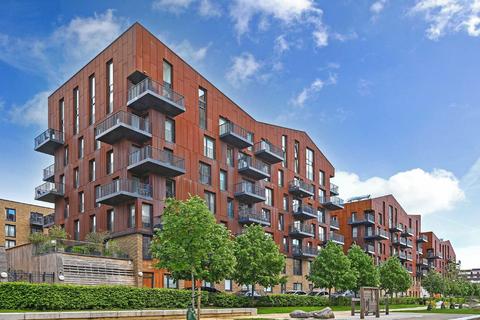 Grand Canal Avenue, London SE16