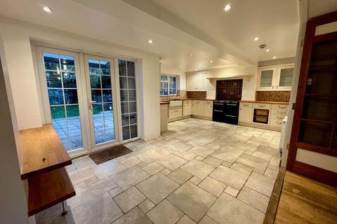 undefined, Rosedale Crescent, Reading RG6