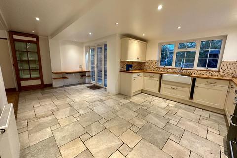 undefined, Rosedale Crescent, Reading RG6