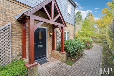 undefined, Highgrove Avenue, Ascot