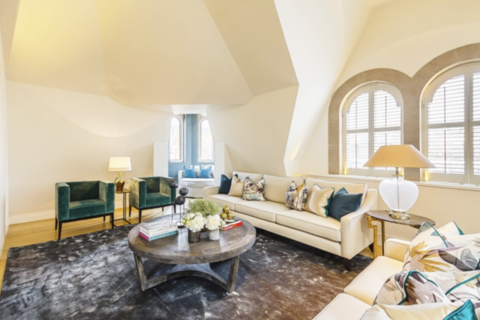 1 bedroom apartment to rent, Green Street, London W1K