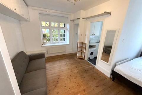 Studio to rent, Oakeshott Avenue,Highgate