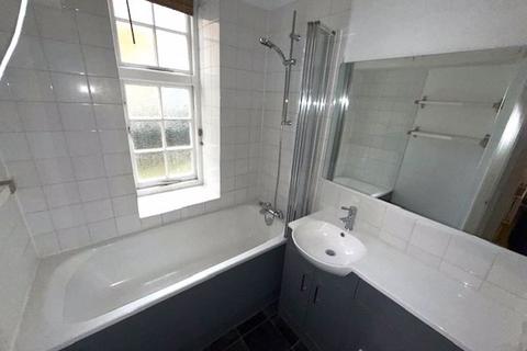 Studio to rent, Oakeshott Avenue,Highgate