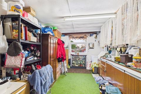 3 bedroom detached bungalow for sale, Heol y Felin, Pontyberem