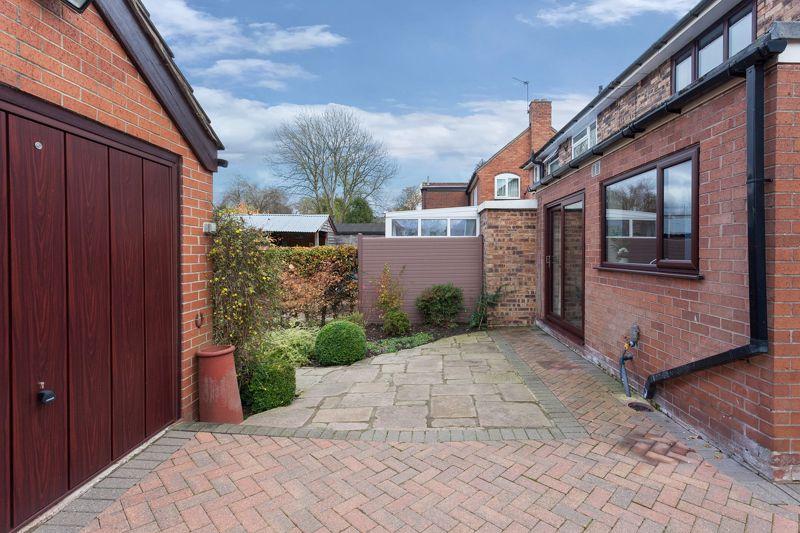 SIDE &amp; GARAGE