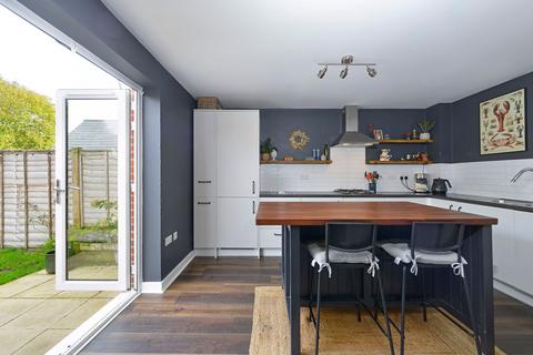 2 bedroom terraced house for sale, Hewitts Road, Cranleigh, GU6