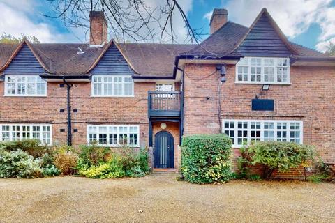 undefined, Erskine Hill, Hampstead Garden Suburb, NW11