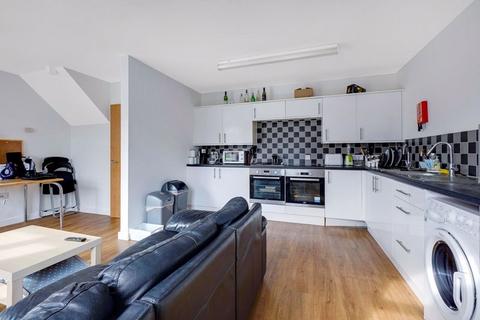 6 bedroom terraced house to rent, Craddock Road, Canterbury CT1