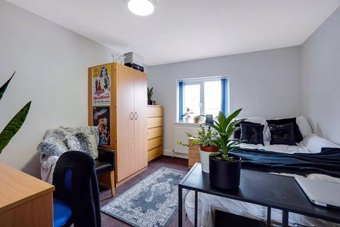 6 bedroom terraced house to rent, Craddock Road, Canterbury CT1